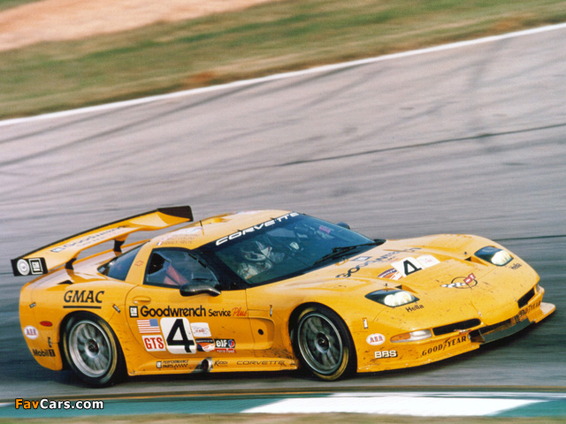 Corvette C5R 2001–04 photos (640 x 480)