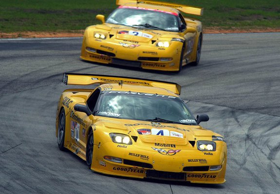 Corvette C5R 2001–04 pictures
