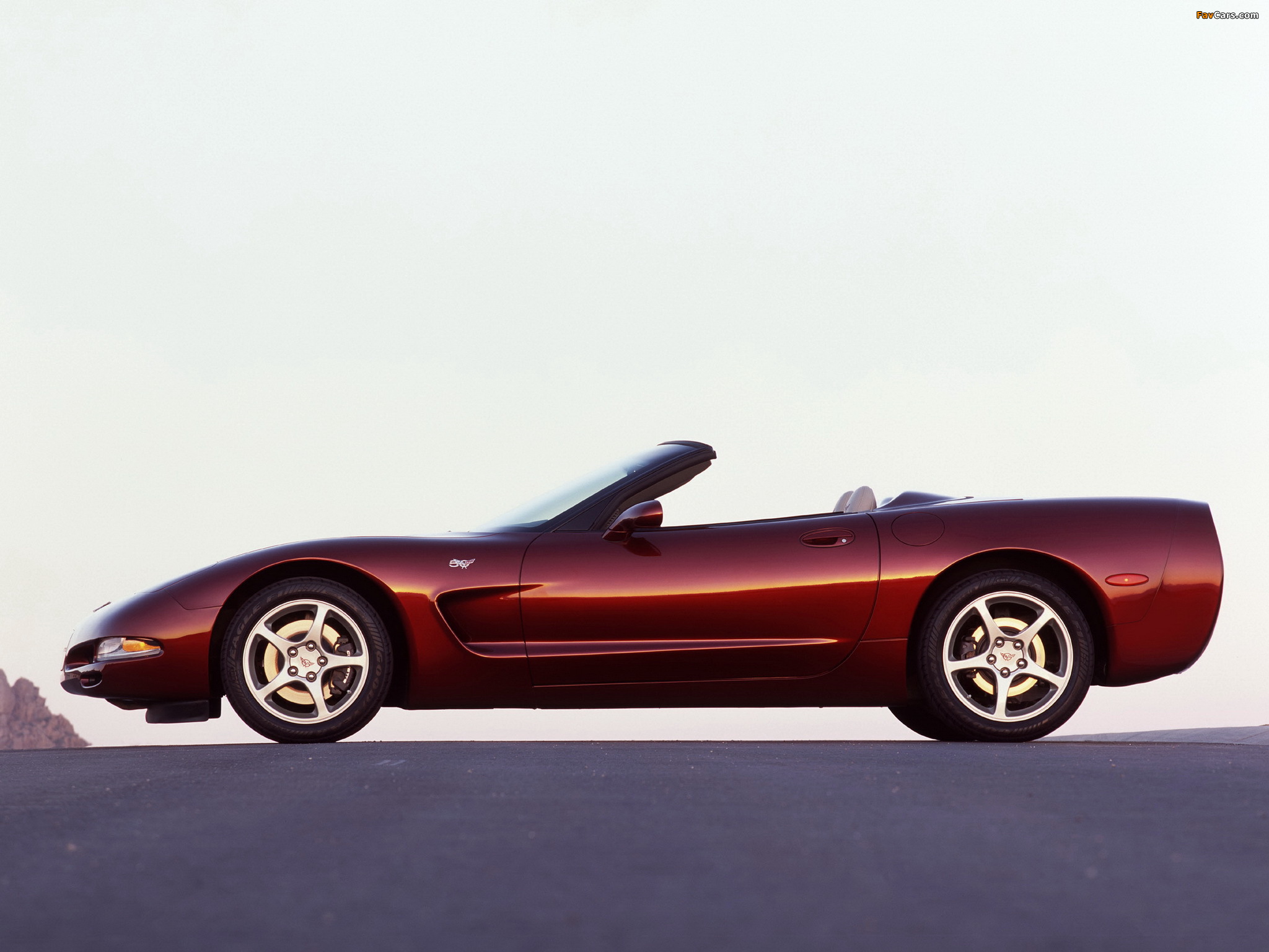 Corvette Convertible 50th Anniversary (C5) 2002–03 images (2048 x 1536)