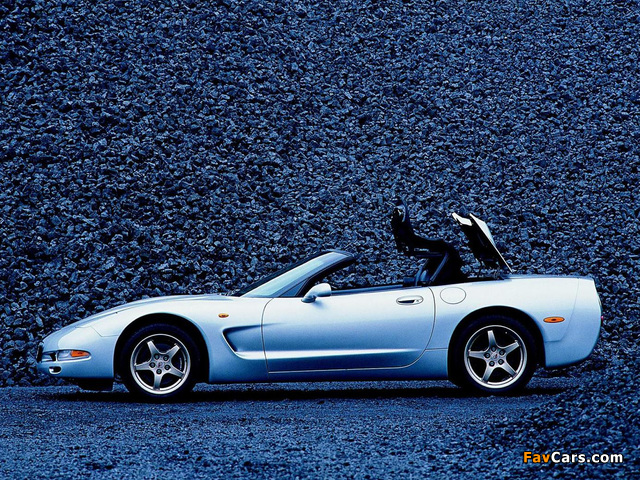 Images of Corvette Convertible (C5) 1998–2004 (640 x 480)