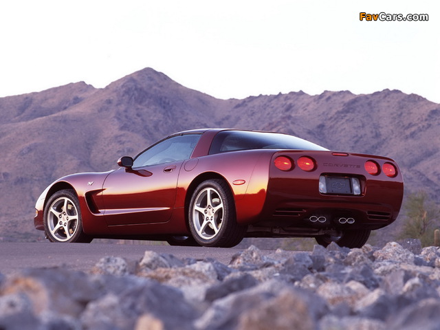 Images of Corvette Coupe 50th Anniversary (C5) 2002–03 (640 x 480)