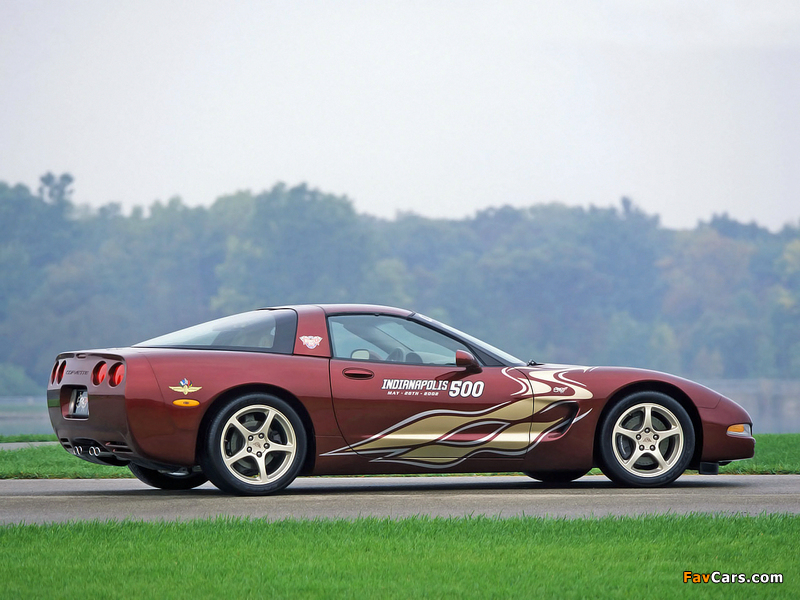 Images of Corvette Coupe 50th Anniversary Indy 500 Pace Car (C5) 2002 (800 x 600)