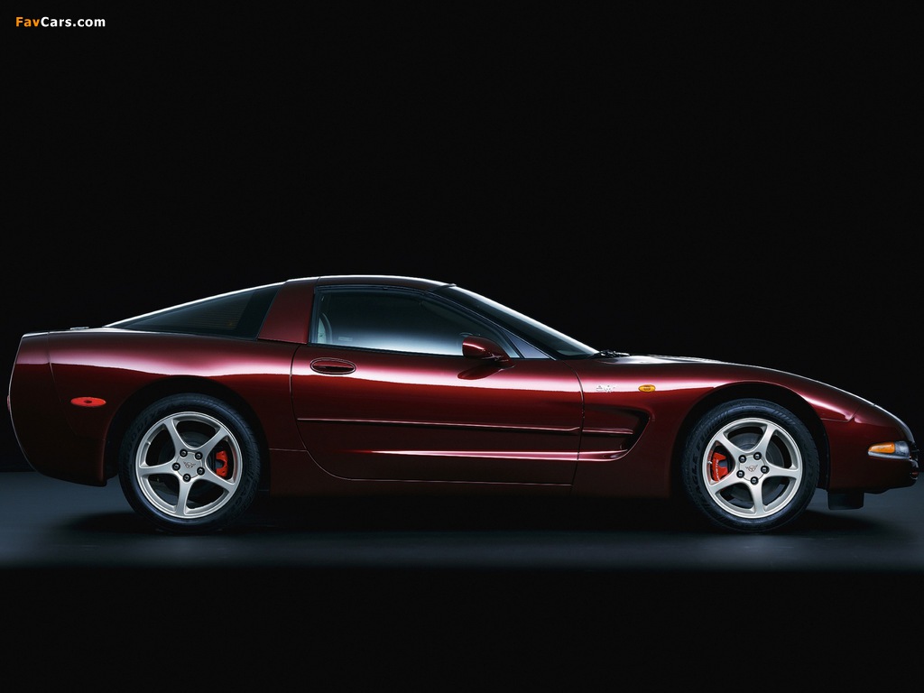 Images of Corvette Coupe 50th Anniversary EU-spec (C5) 2002–03 (1024 x 768)