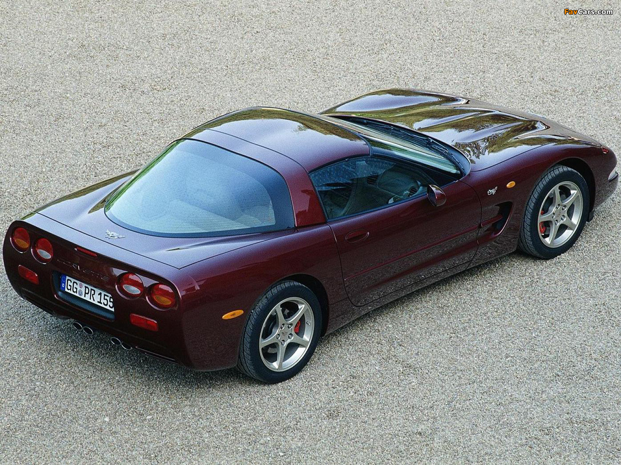 Photos of Corvette Coupe 50th Anniversary EU-spec (C5) 2002–03 (1280 x 960)