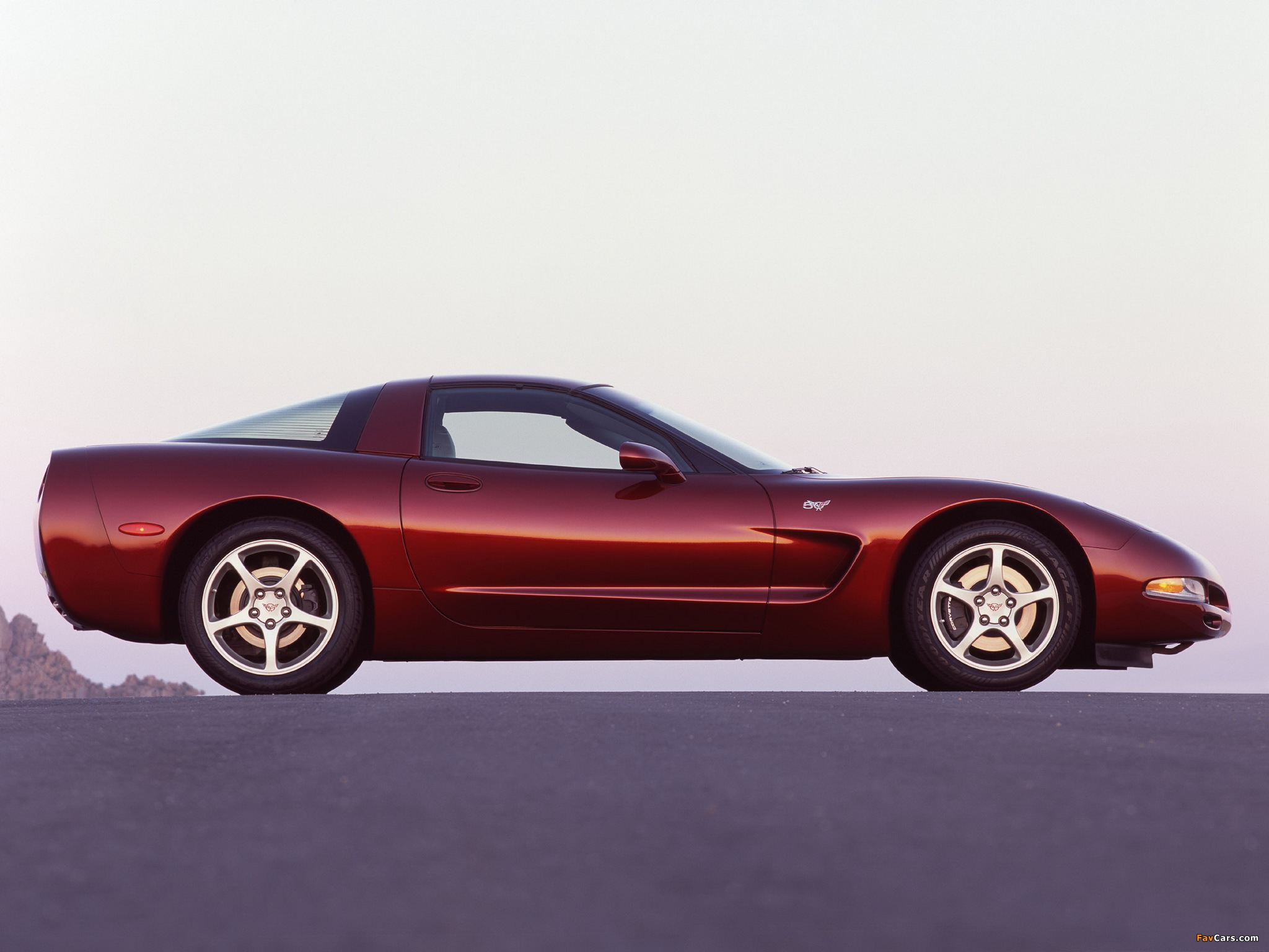 Pictures of Corvette Coupe 50th Anniversary (C5) 2002–03 (2048 x 1536)