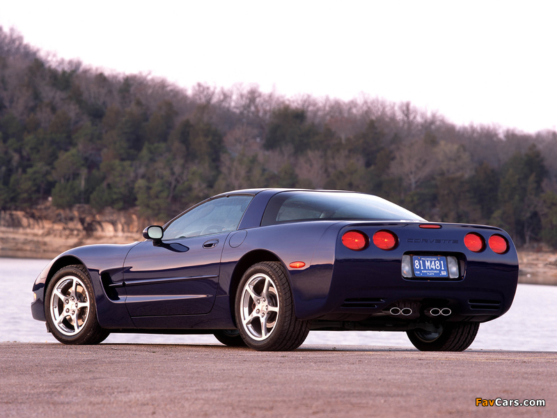 Corvette Coupe (C5) 1997–2004 wallpapers (800 x 600)