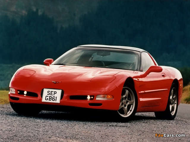 Corvette Coupe UK-spec (C5) 1998–2002 wallpapers (640 x 480)