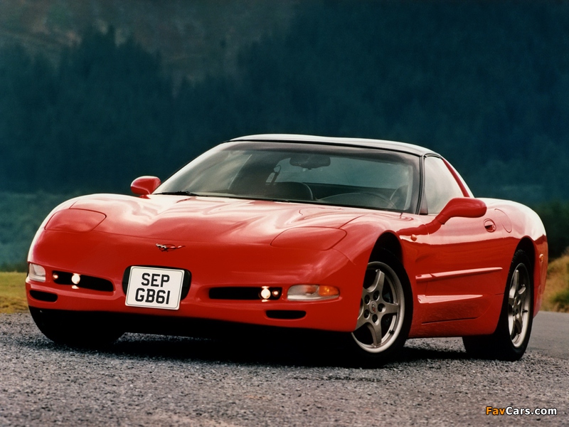 Corvette Coupe UK-spec (C5) 1998–2002 wallpapers (800 x 600)