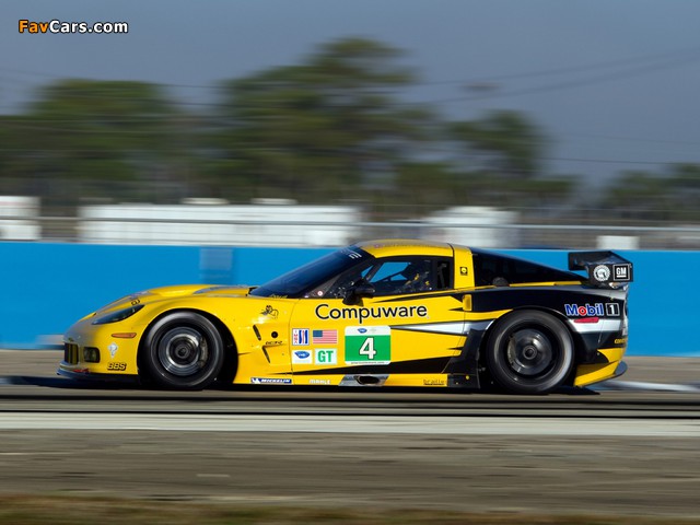 Images of Corvette C6.R GT2 2011–13 (640 x 480)