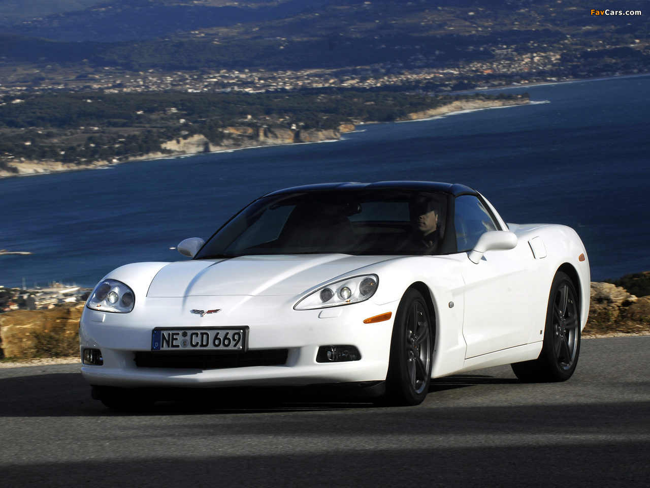 Photos of Corvette Coupe (C6) 2008–13 (1280 x 960)