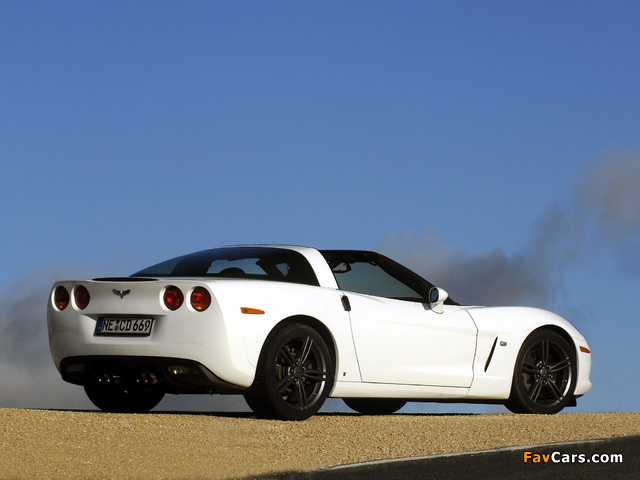 Pictures of Corvette Coupe (C6) 2008–13 (640 x 480)