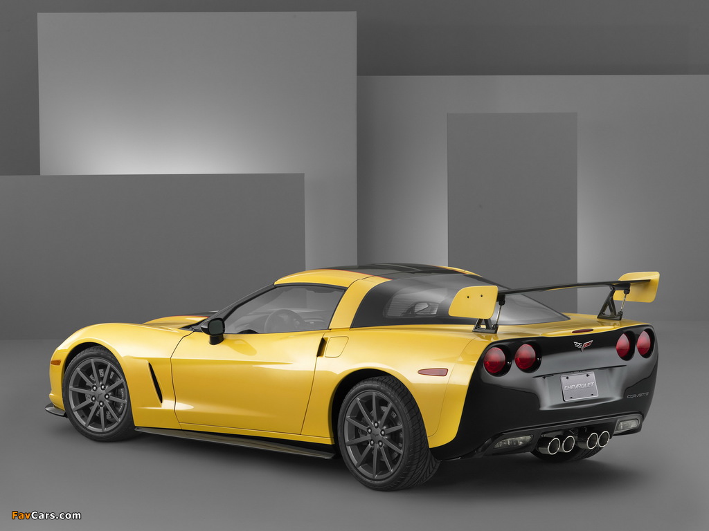 Corvette Show & Go Accessory Concept (C6) 2004 wallpapers (1024 x 768)