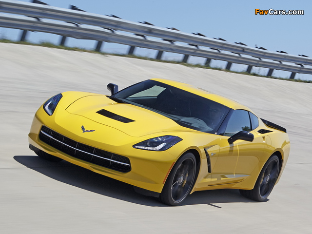 Images of Corvette Stingray Coupe (C7) 2013 (640 x 480)