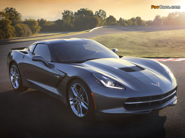 Corvette Stingray Coupe (C7) 2013 wallpapers (640 x 480)