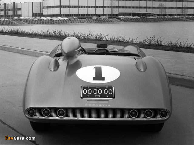 Photos of Corvette SS XP 64 Concept Car 1957 (640 x 480)