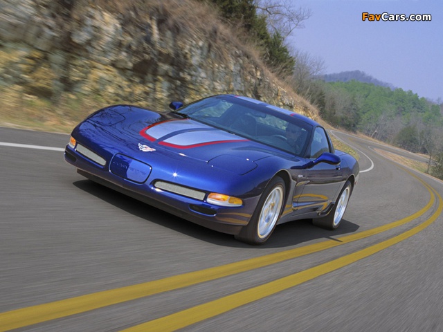Corvette Z06 Commemorative Edition (C5) 2003 pictures (640 x 480)