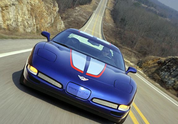 Photos of Corvette Z06 Commemorative Edition (C5) 2003