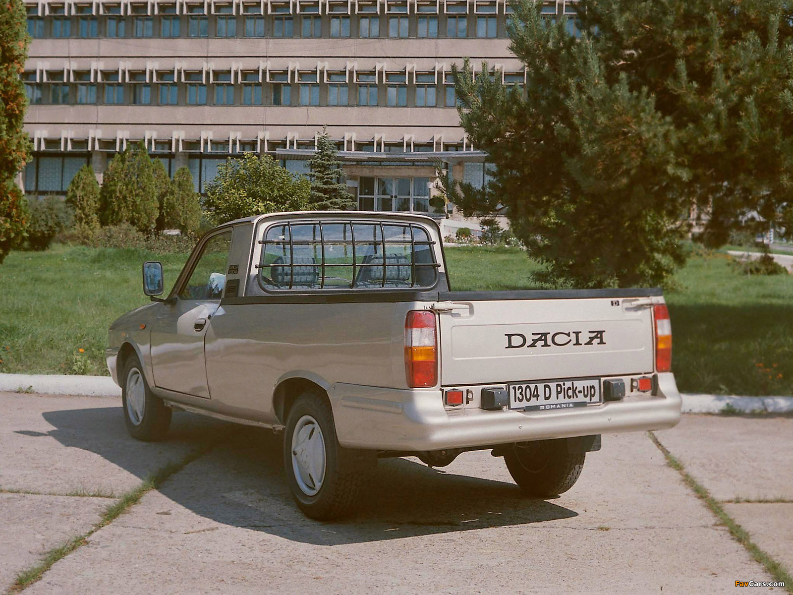 Dacia 1304 D Pickup 1998–2006 wallpapers (1600 x 1200)