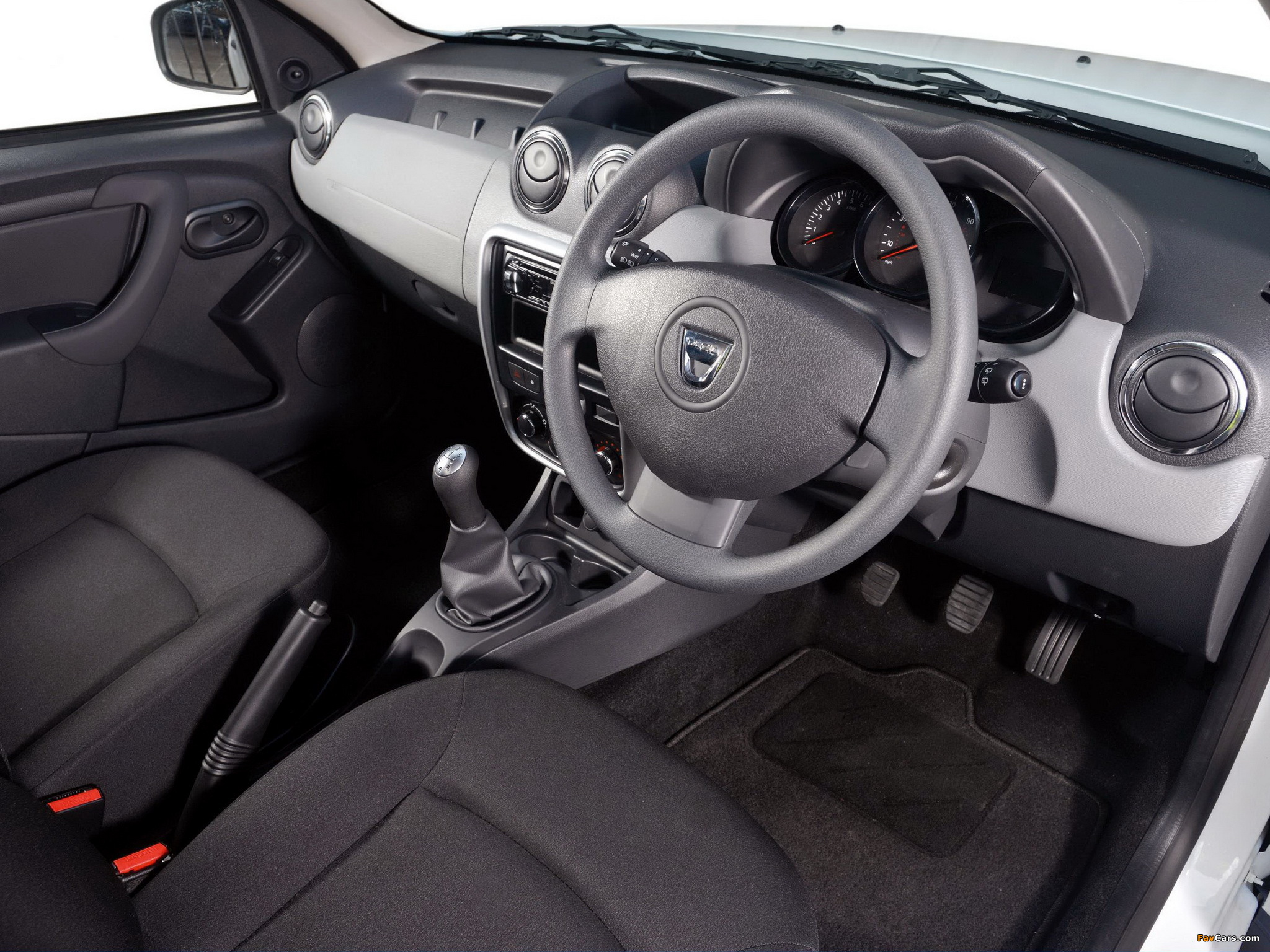 Dacia Duster Access UK-spec 2014 wallpapers (2048 x 1536)