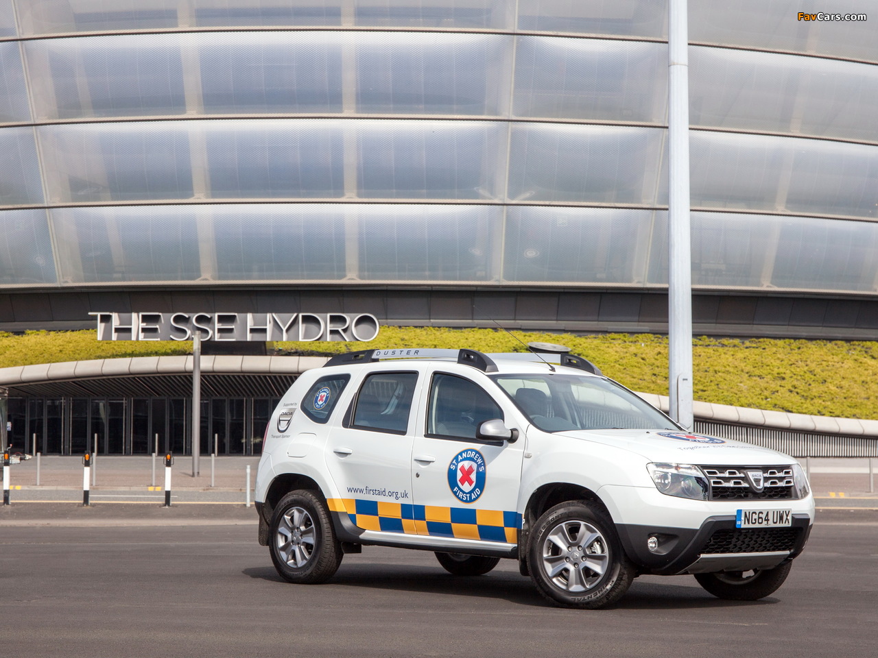 Images of Dacia Duster St Andrew’s First Aid UK-spec 2015 (1280 x 960)