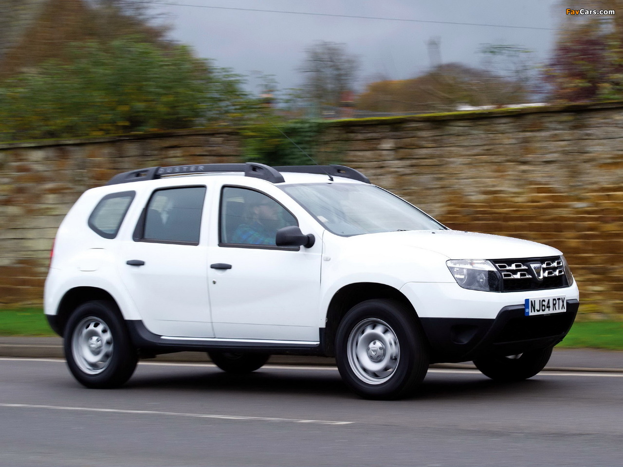 Pictures of Dacia Duster Access UK-spec 2014 (1280 x 960)