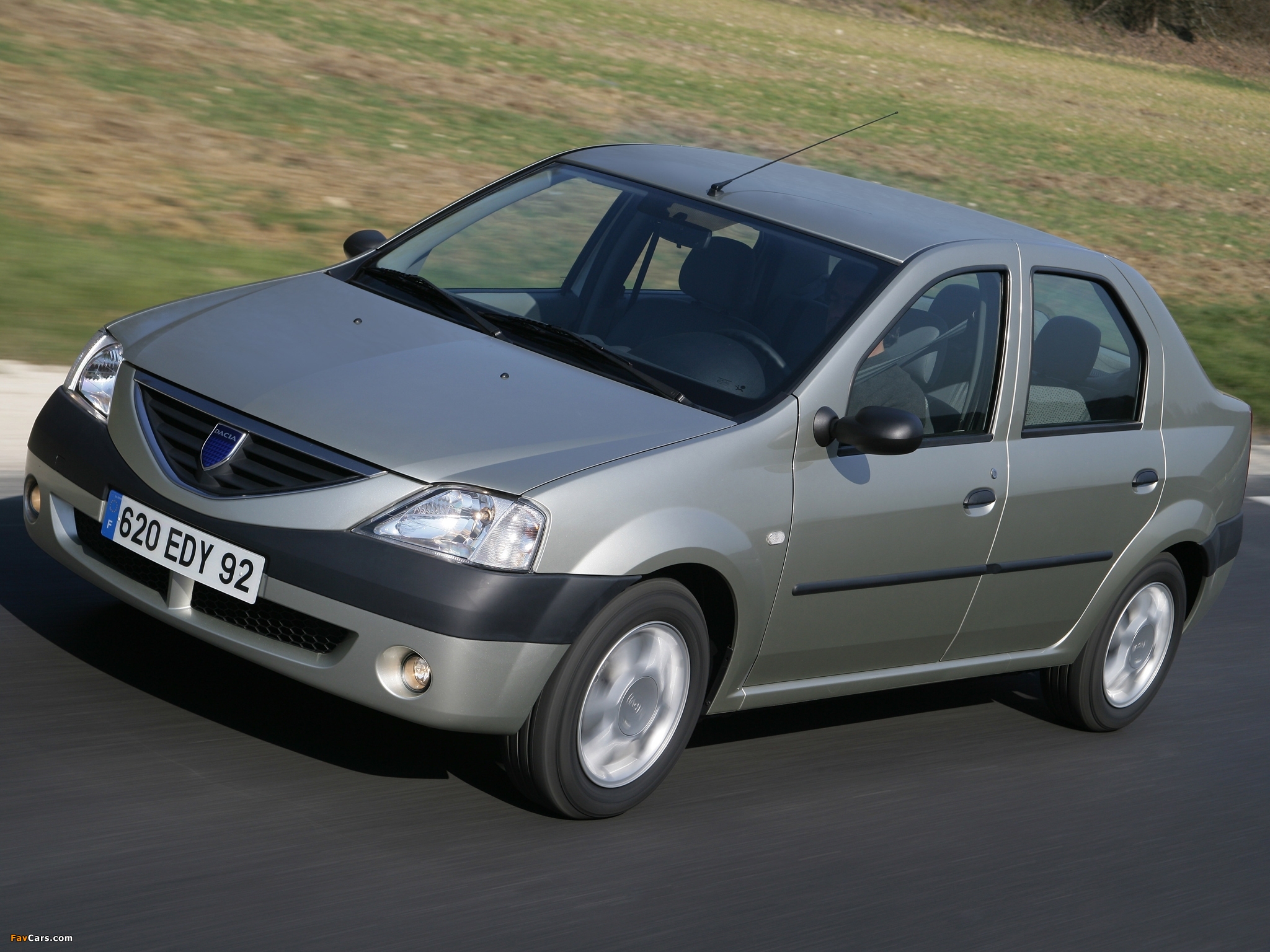 Dacia Logan 2004–08 images (2048 x 1536)