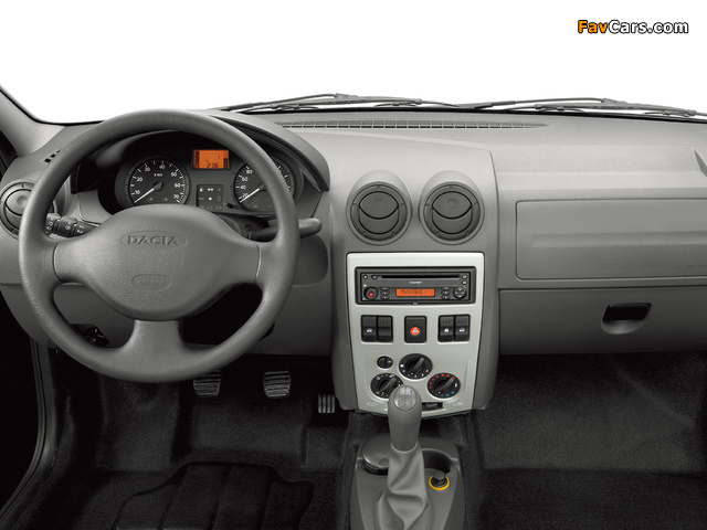 Photos of Dacia Logan Pick-up 2007–08 (640 x 480)
