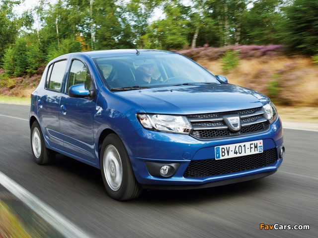 Photos of Dacia Sandero 2012 (640 x 480)