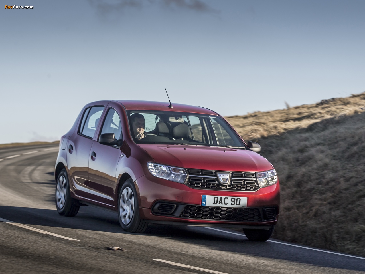 Dacia Sandero UK-spec 2017 wallpapers (1280 x 960)