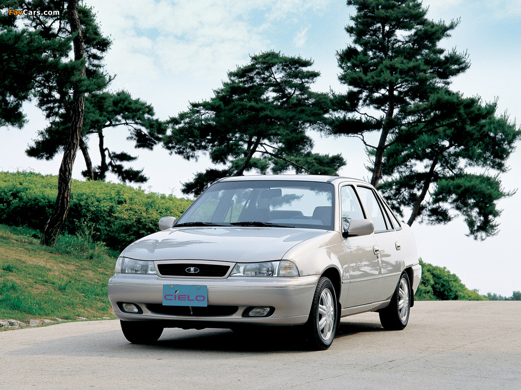 Pictures of Daewoo Cielo Sedan 1994–97 (1024 x 768)