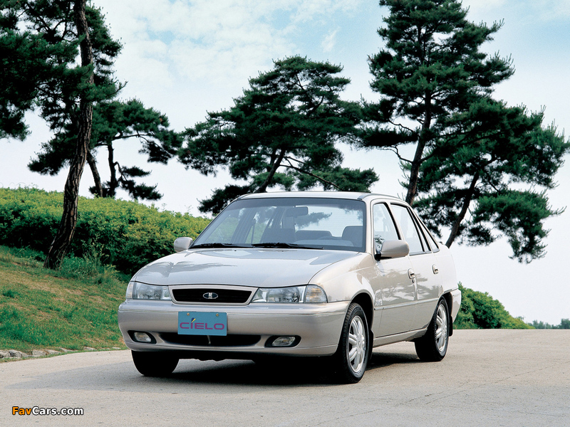 Pictures of Daewoo Cielo Sedan 1994–97 (800 x 600)