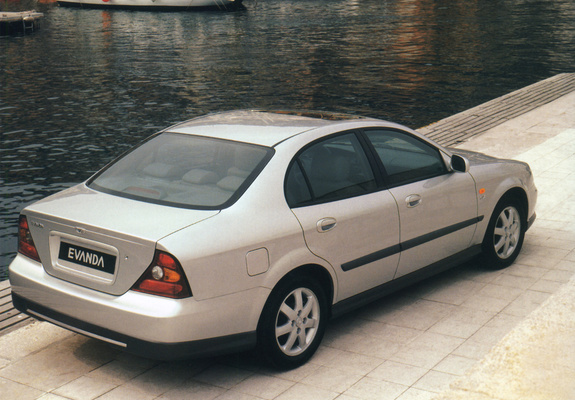 Pictures of Daewoo Evanda 2002–04