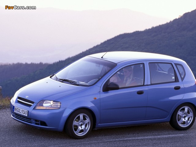 Daewoo Kalos 5-door (T200) 2002–05 pictures (640 x 480)