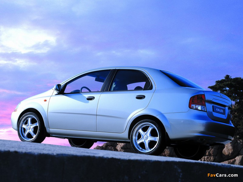 Photos of Daewoo Kalos Concept Sedan (T200) 2002 (800 x 600)