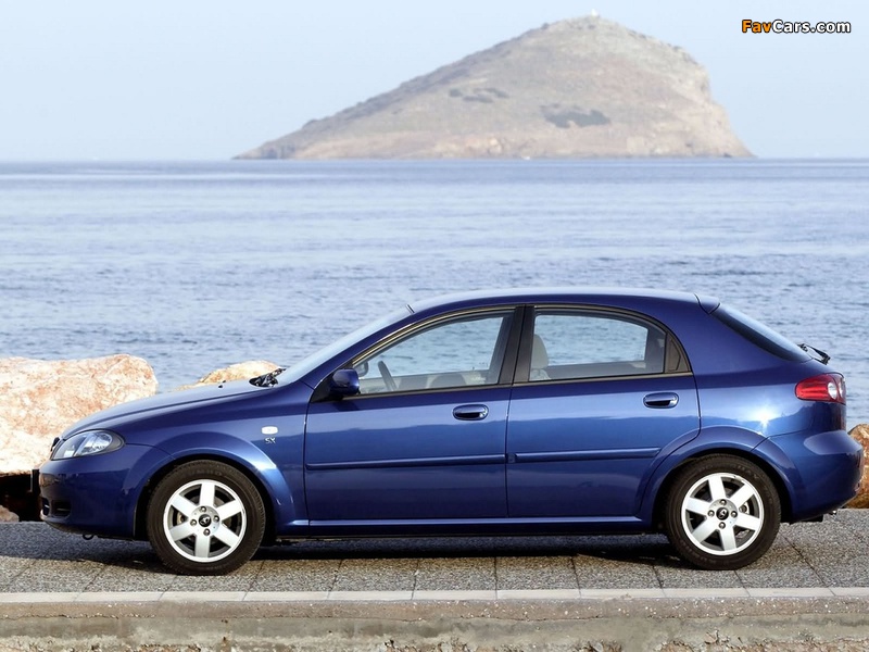 Daewoo Lacetti Hatchback SX 2004–09 photos (800 x 600)