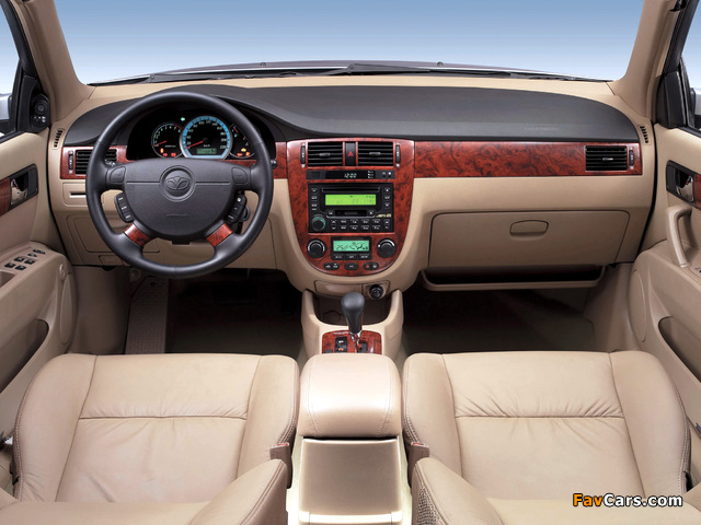 Daewoo Lacetti Sedan 2004–09 pictures (640 x 480)