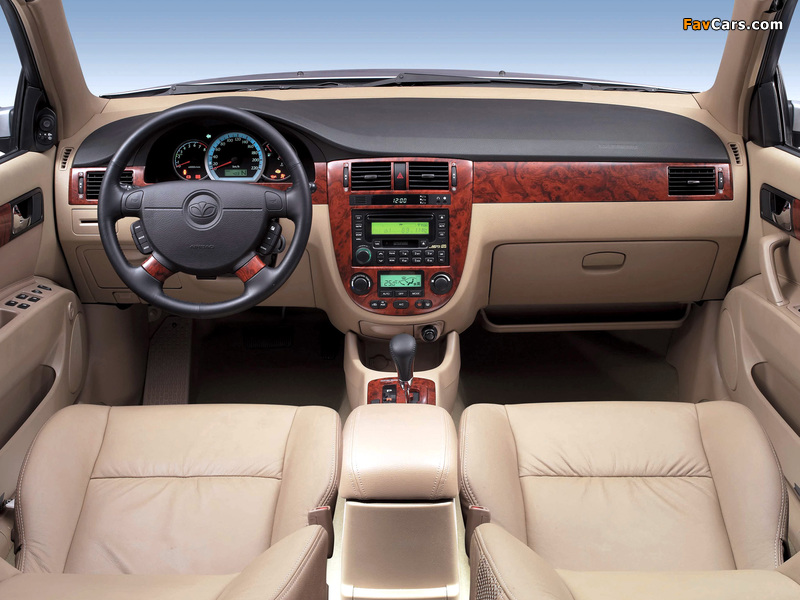 Daewoo Lacetti Sedan 2004–09 pictures (800 x 600)