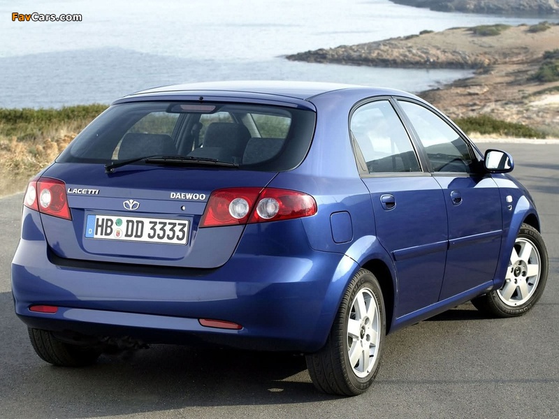 Pictures of Daewoo Lacetti Hatchback SX 2004–09 (800 x 600)