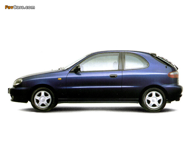Daewoo Lanos 3-door (T100) 1997–2000 photos (640 x 480)