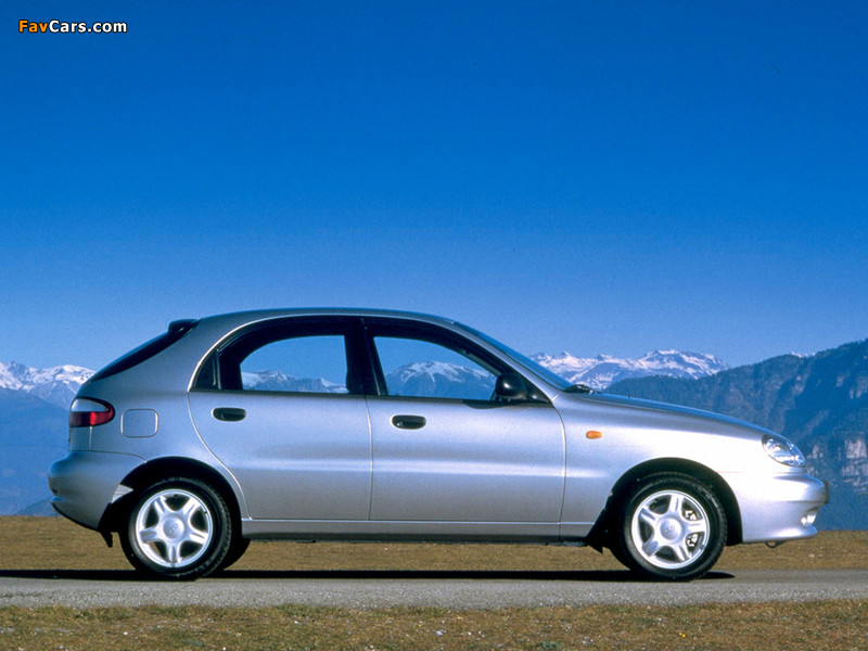 Daewoo Lanos 5-door (T100) 1997–2000 wallpapers (800 x 600)