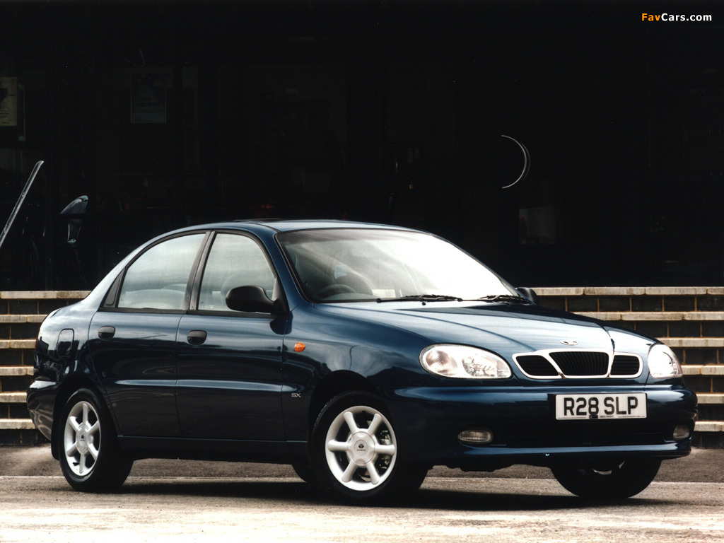 Images of Daewoo Lanos Sedan UK-spec (T100) 1997–2000 (1024 x 768)