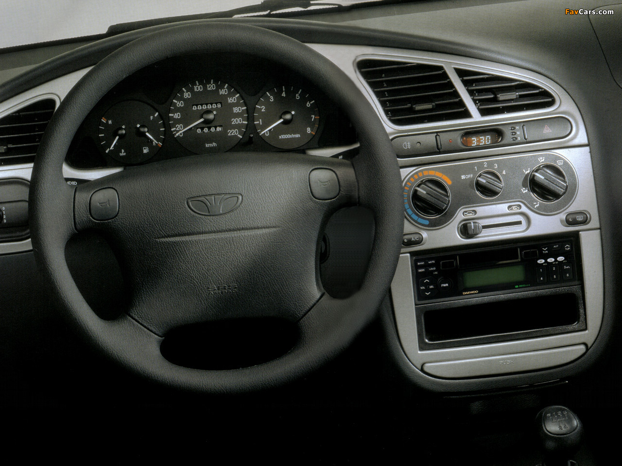 Photos of Daewoo Lanos 5-door (T150) 2000–03 (1280 x 960)