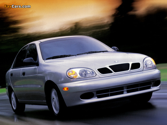 Photos of Daewoo Lanos Sedan US-spec (T150) 2001–03 (640 x 480)