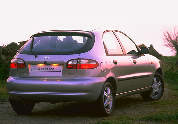 Pictures of Daewoo Lanos 5-door (T100) 1997–2000