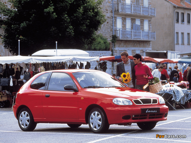 Pictures of Daewoo Lanos 3-door (T150) 2000–03 (640 x 480)