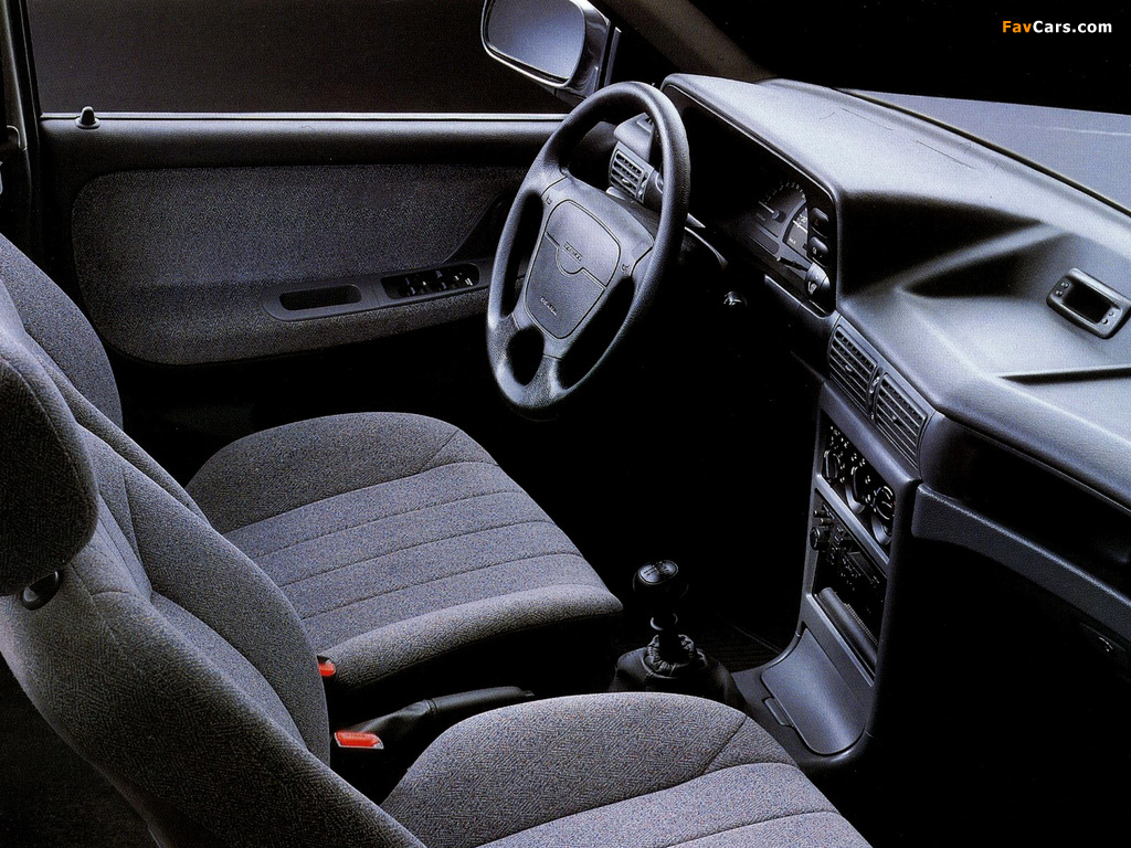 Daewoo Nexia Sedan 1994–2008 photos (1024 x 768)