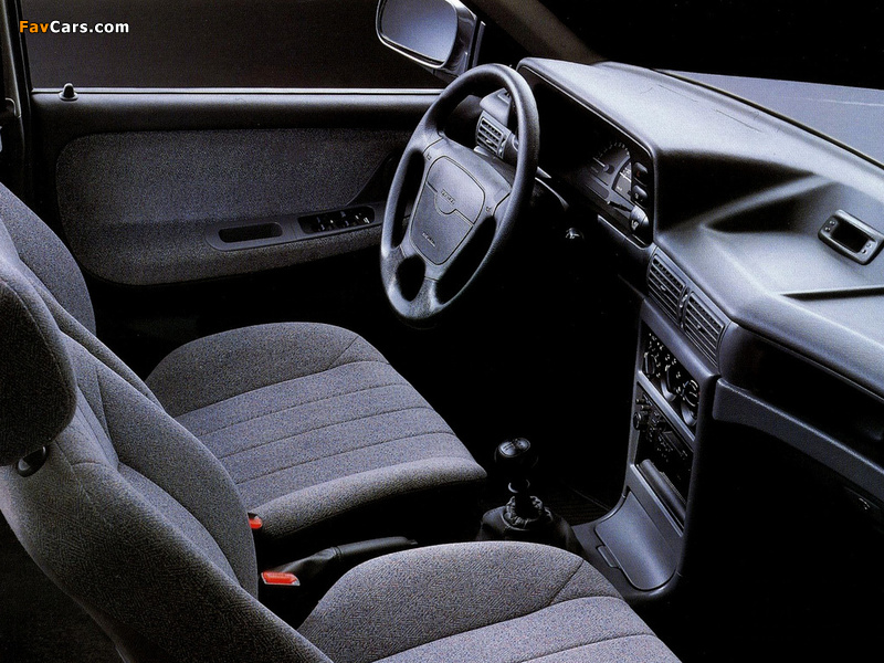 Daewoo Nexia Sedan 1994–2008 photos (800 x 600)