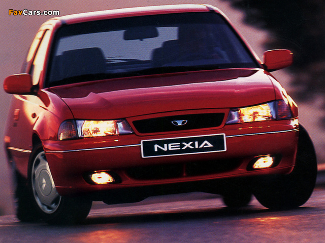 Pictures of Daewoo Nexia 3-door 1995–96 (640 x 480)