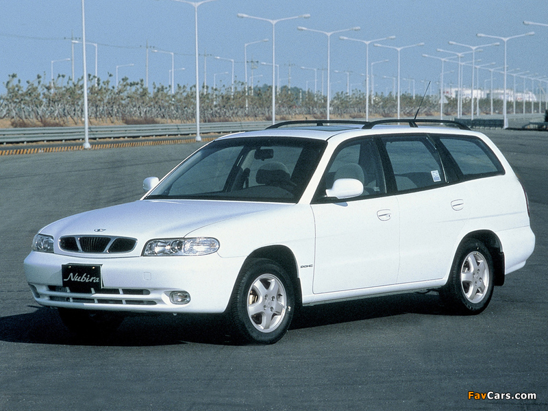 Daewoo Nubira Spagon 1997–99 pictures (800 x 600)