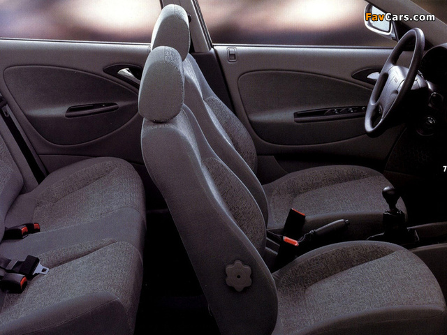 Daewoo Nubira Wagon 1999–2003 images (640 x 480)